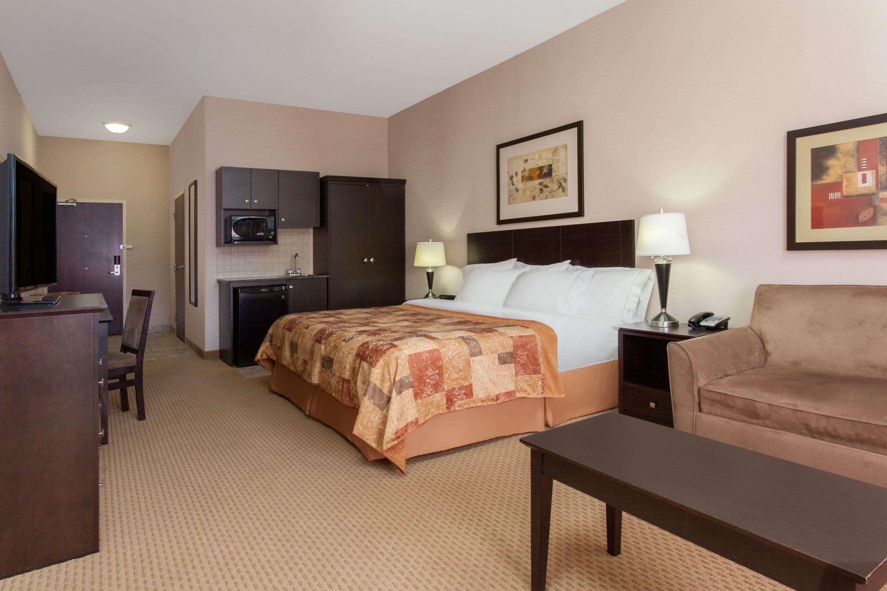 Ramada By Wyndham Brooks Hotel Ngoại thất bức ảnh